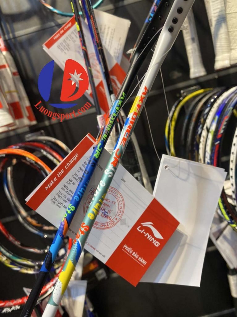 vot-cau-long-lining-axforce-jr-black-chinh-hang-2022-0