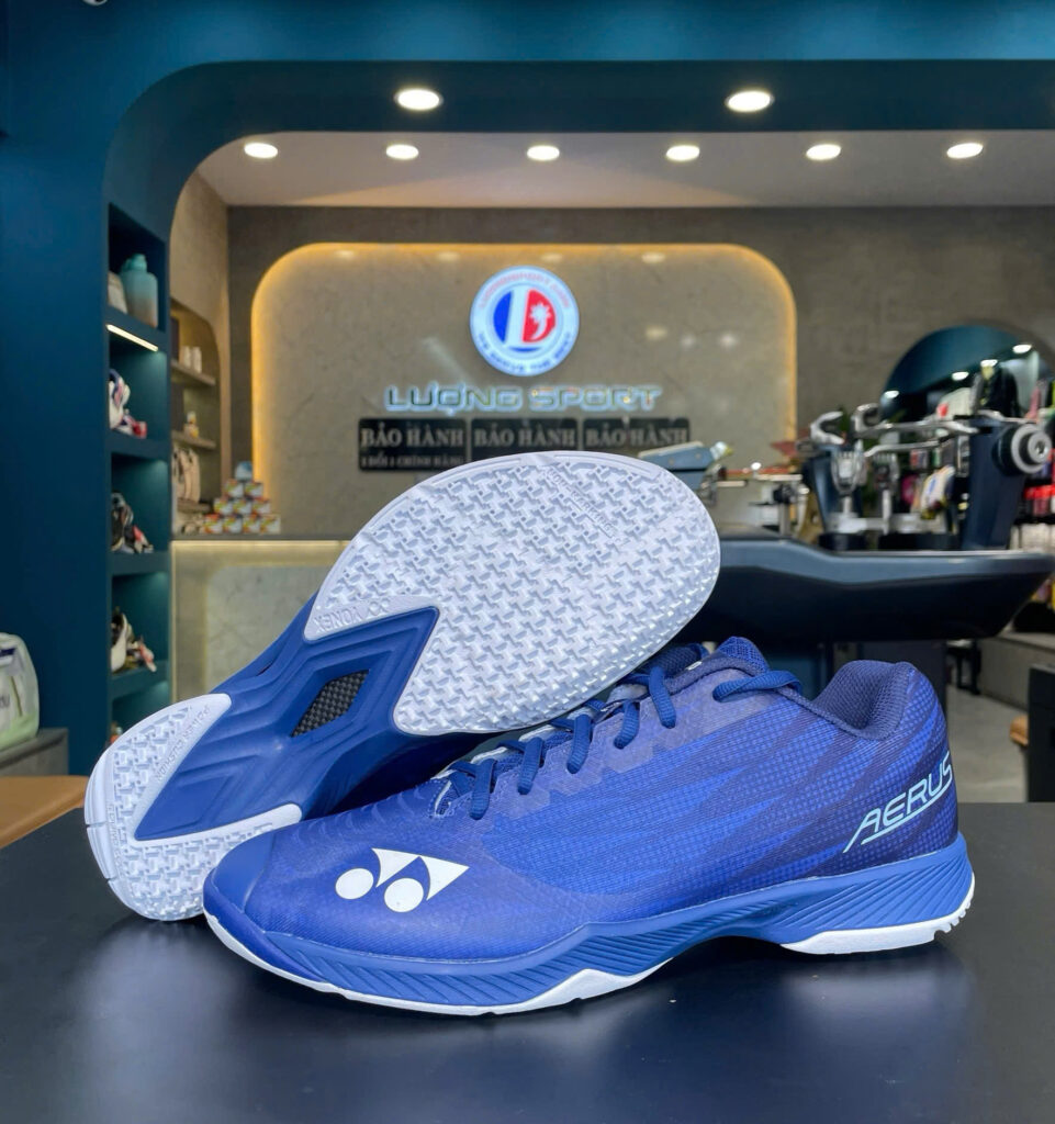 giay-cau-long-yonex-aerus-z-men-navy-blue-chinh-hang-2025-1