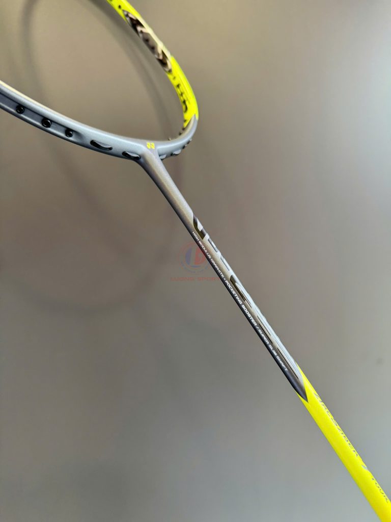 Yonex Arcsaber 7 Tour