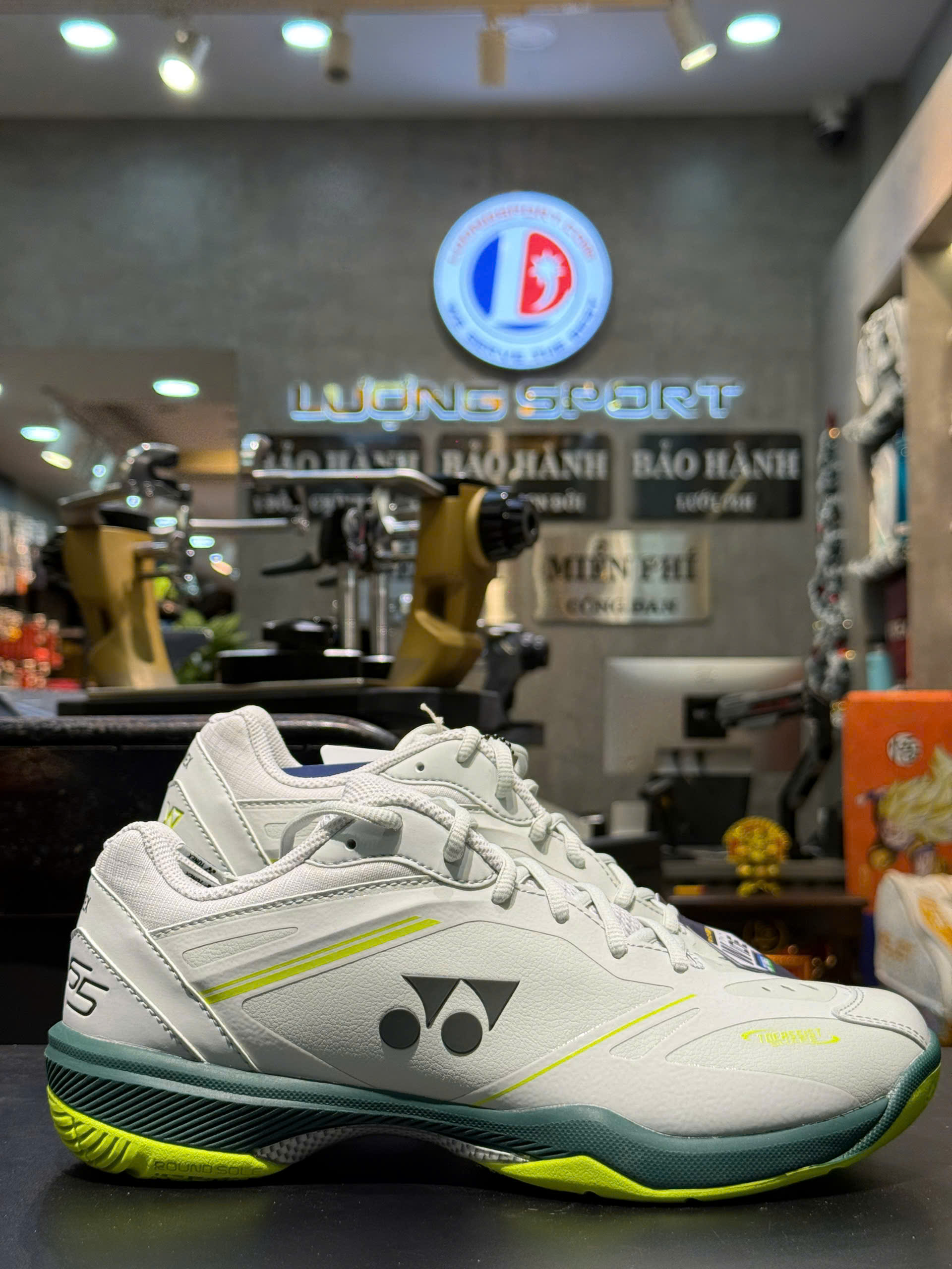 Giày Cầu Lông Yonex SHB 65Z VA Wide - Grayish Beige Chính Hãng - Ảnh 3