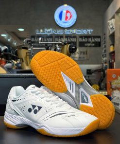 Giày Cầu Lông Yonex Stratas WIDE Màu Trắng | WHITE/DARK INDIGO